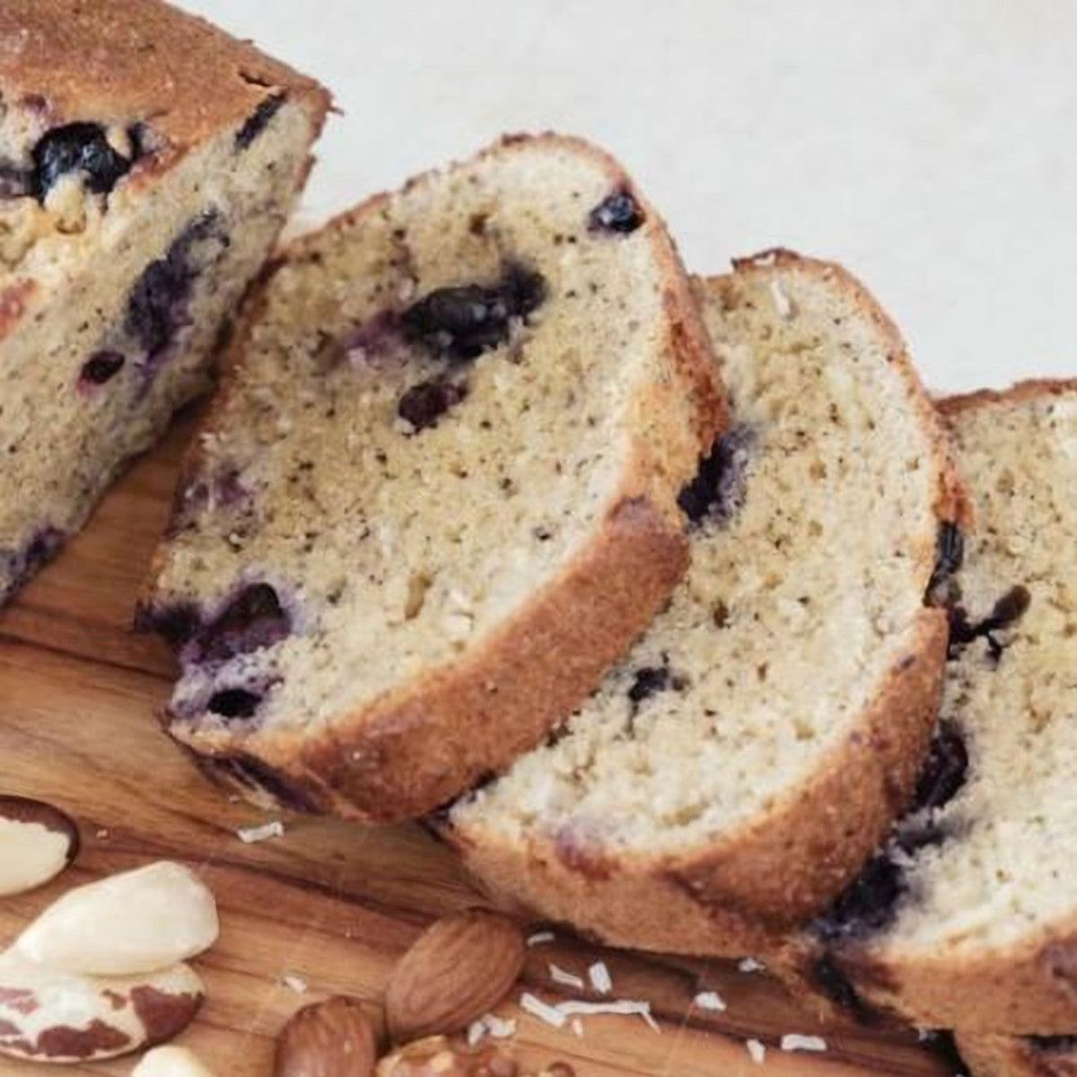 Koolhydraatarme cake met blauwe bessen