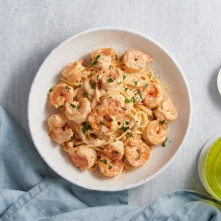 Koolhydraatarme pasta met garnalen en roomsaus