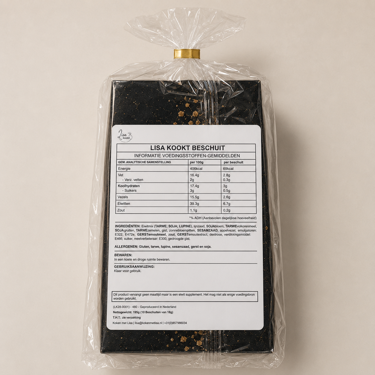 Achterkant verpakking Lisa's koolhydraatarme beschuit met voedingswaarden en ingrediënten