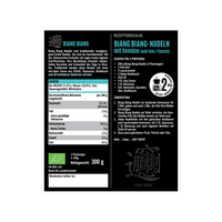 Achterkant van de verpakking Bio Biang Biang Noedels met ingrediënten, voedingswaarden en receptsuggestie
