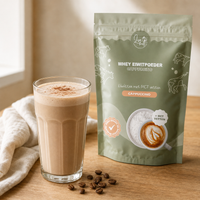 Cappuccinoshake gemaakt met Lisa's whey eiwitpoeder cappuccino, met de zak ernaast