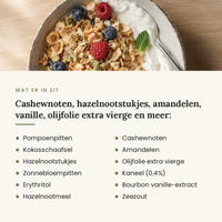 Ingredienten van Lisa's Keto Granola: cashewnoten, hazelnootstukjes, amandelen, kokos en bourbon vanille