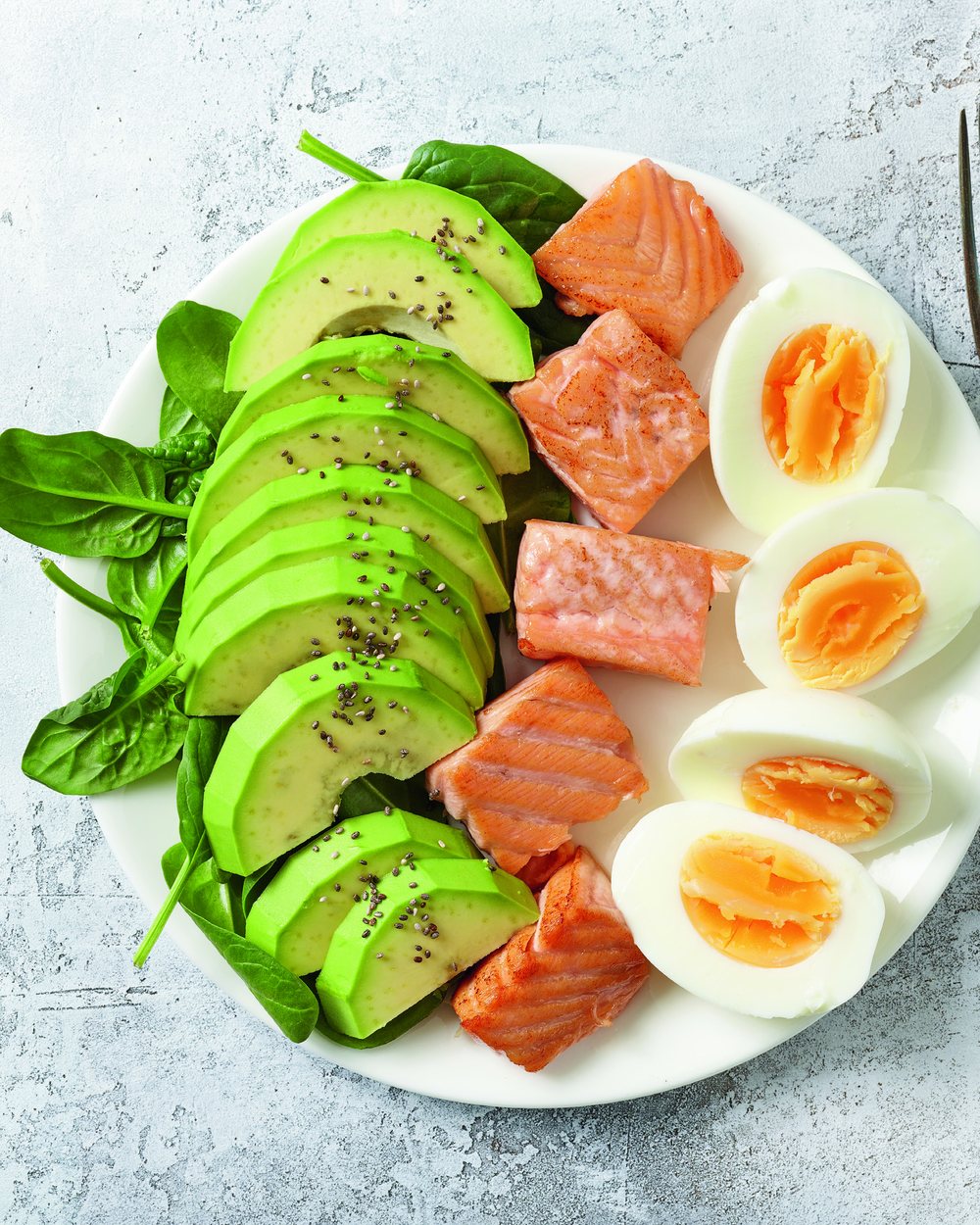 Bord met zalm, avocado en ei uit de Startgids