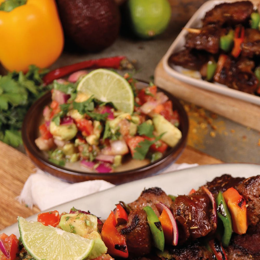 Keniaanse kachumbari met shish kebab