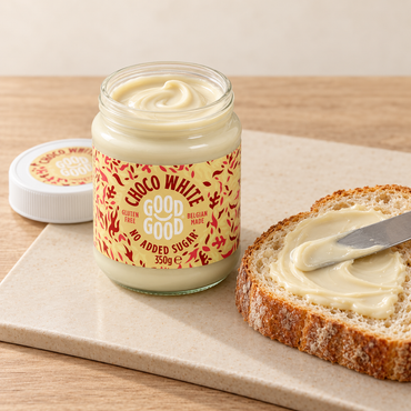 Witte chocoladepasta op brood